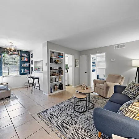 Montrose Flat Nr Midtown, Med Center, Dt Wifi Apartment